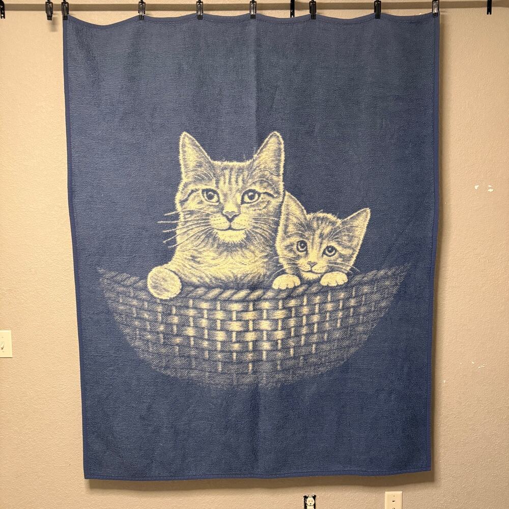 Vtg 90s Biederlack cats in a basket blanket - blue & white country cottage core